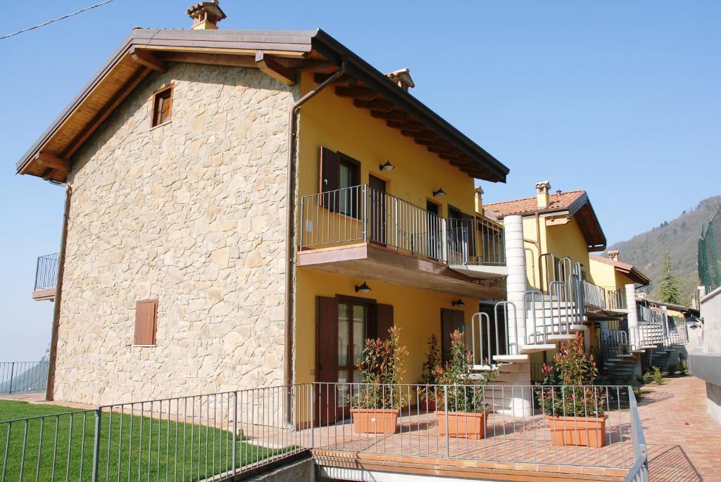 Residence Mirena - Rebomaholidays Tignale Szoba fotó